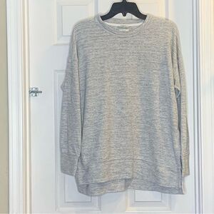Aerie Grey Marled Light Weight Pull Over Size Small Oversized